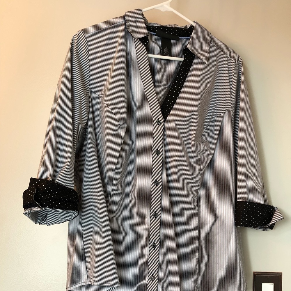 Gray/white pinstripe button down w accent cuffs